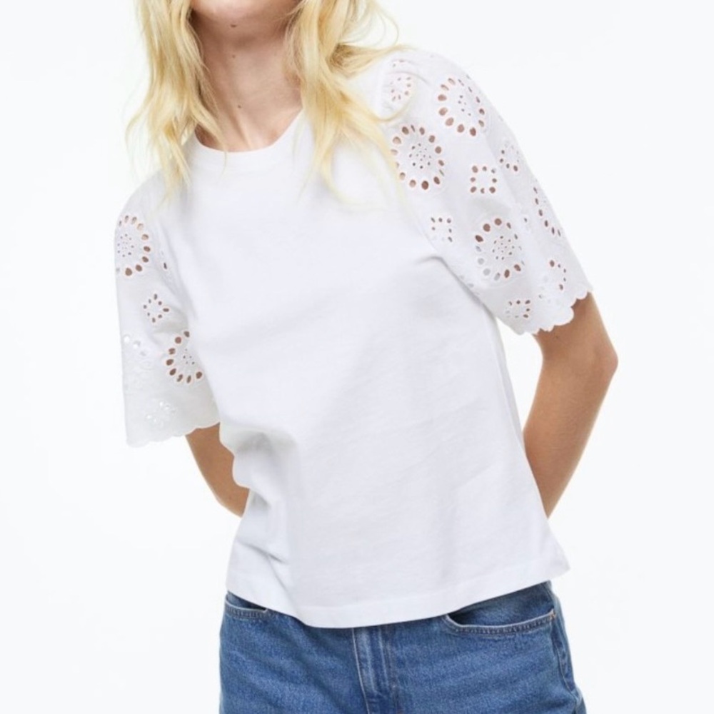 H&M Shirt Women’s Size Medium Short Sleeve White Eyelet Cotton Tee Shirt Blouse